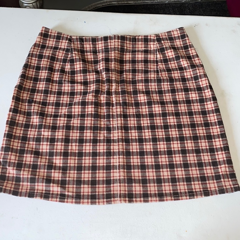 striped skirt